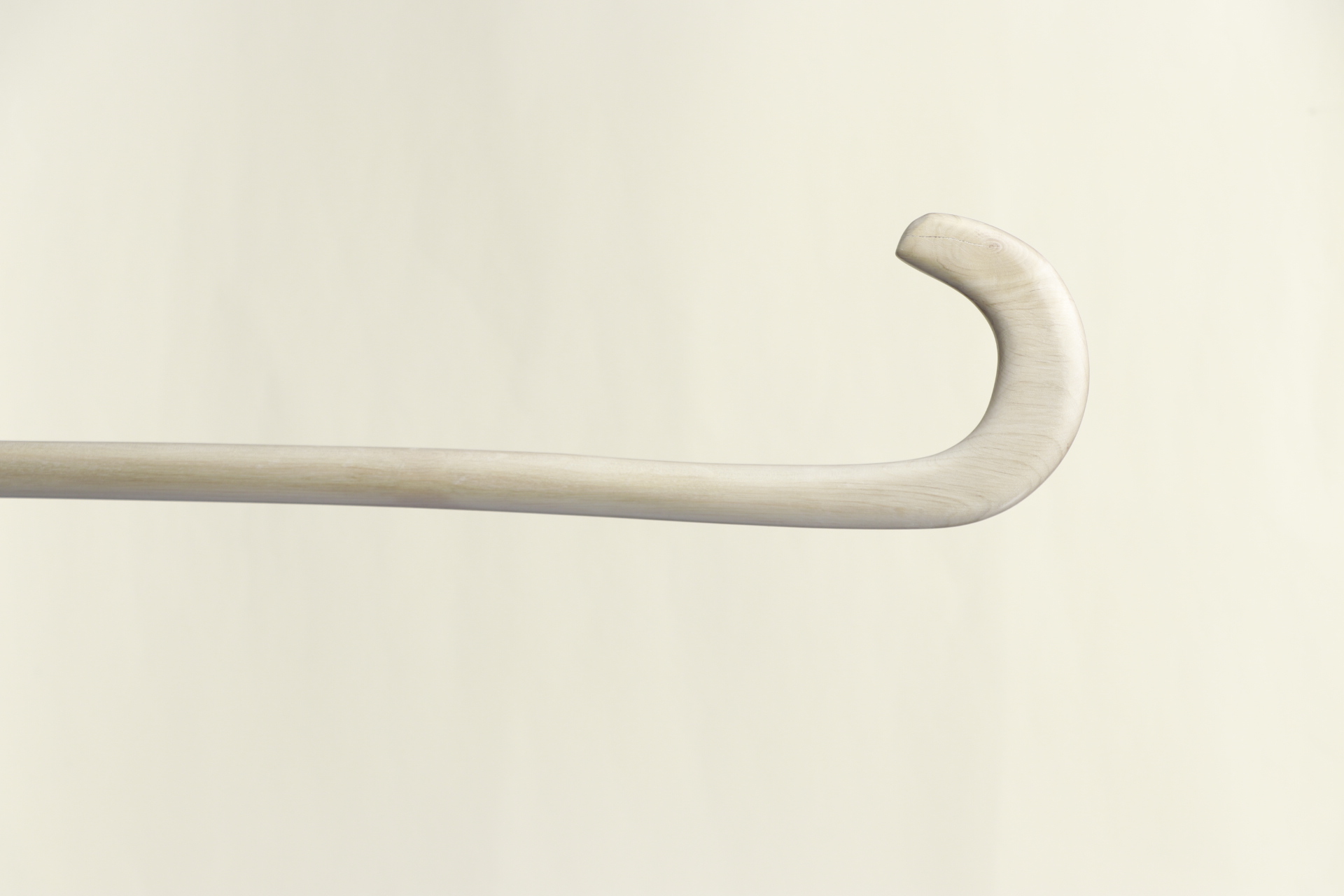 عصا خشب اللوز